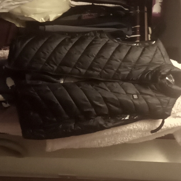 Electric Heated Vest - Picture 1 of 9